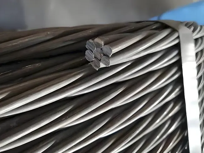 15.24mm (0.6 inch) Low Relaxation 7-Wire Bonded PC Strand (ASTM A416) 15.24mm (0.6 inch) Low Relaxation 7-Wire Bonded PC Strand (ASTM A416)